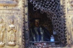 Buddha Statue in Tempelanlage Swayambhunath